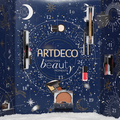 Nahaufnahme des geöffneten ARTDECO Adventskalenders 2025