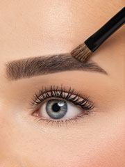 Anwendung des Eyebrow Brush