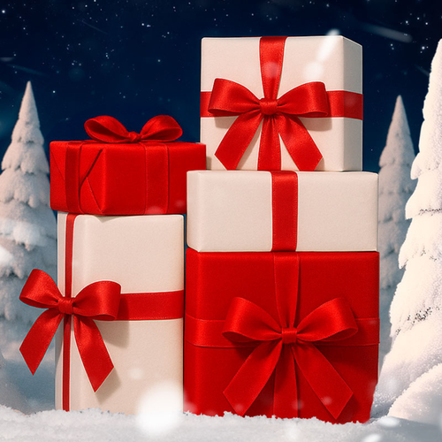 Geschenke vor weihnachtlichem Hintergrund