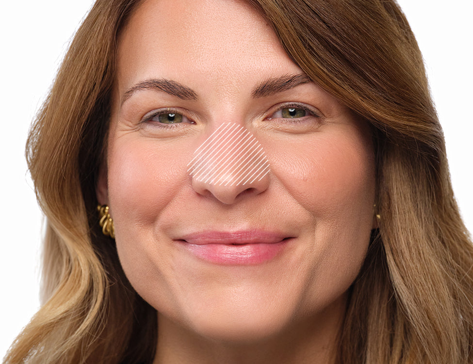 Linien auf der Nase zeigen wo man Blush auftrage muss, damit man jünger aussieht.