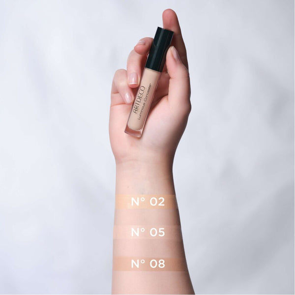 Alle Farben des Artdeco Luminous Concealer aufgetragen auf einem Arm.